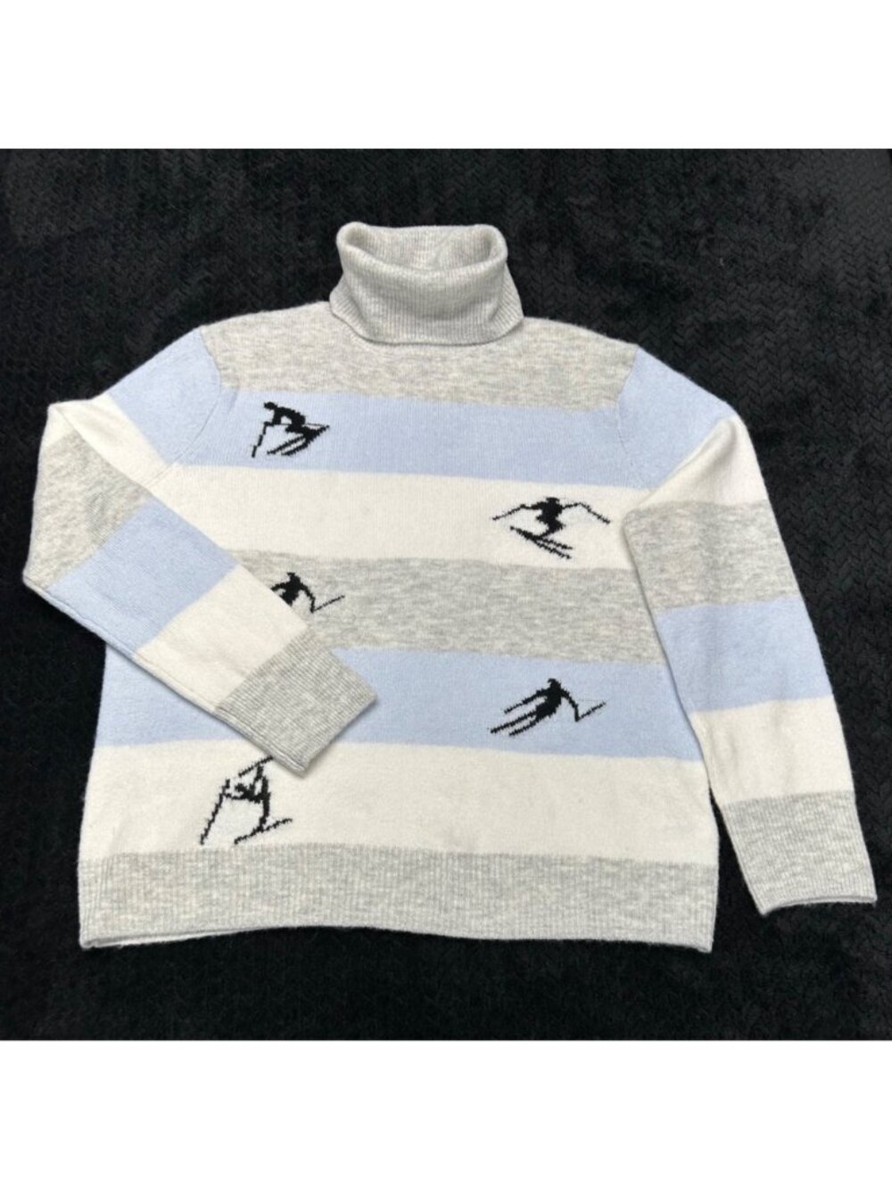 Ski Pattern Turtleneck Sweater By CeCe Medium Blue & White Striped Wool Blend - Picture 10 of 13